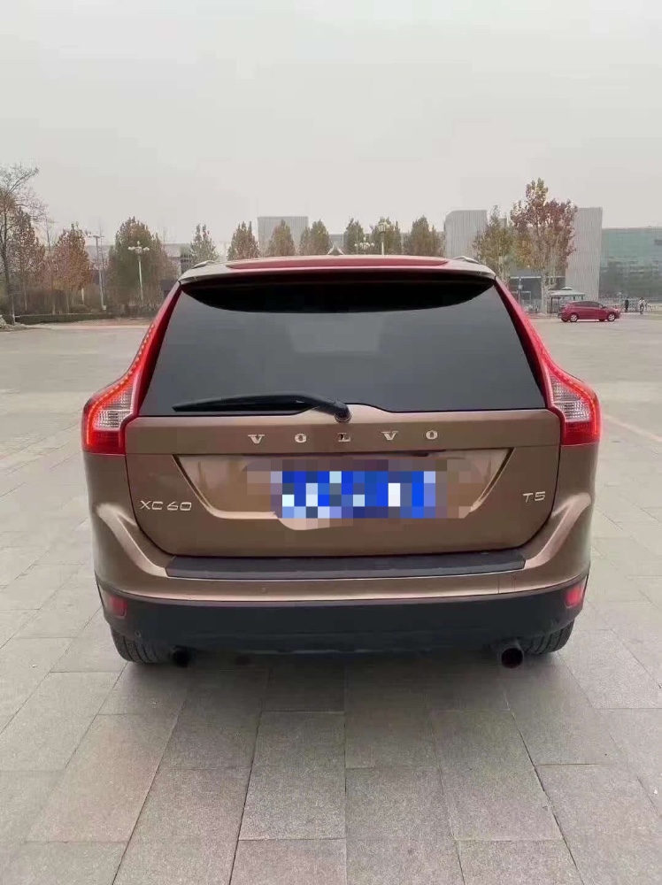 秦皇島13年沃爾沃XC606