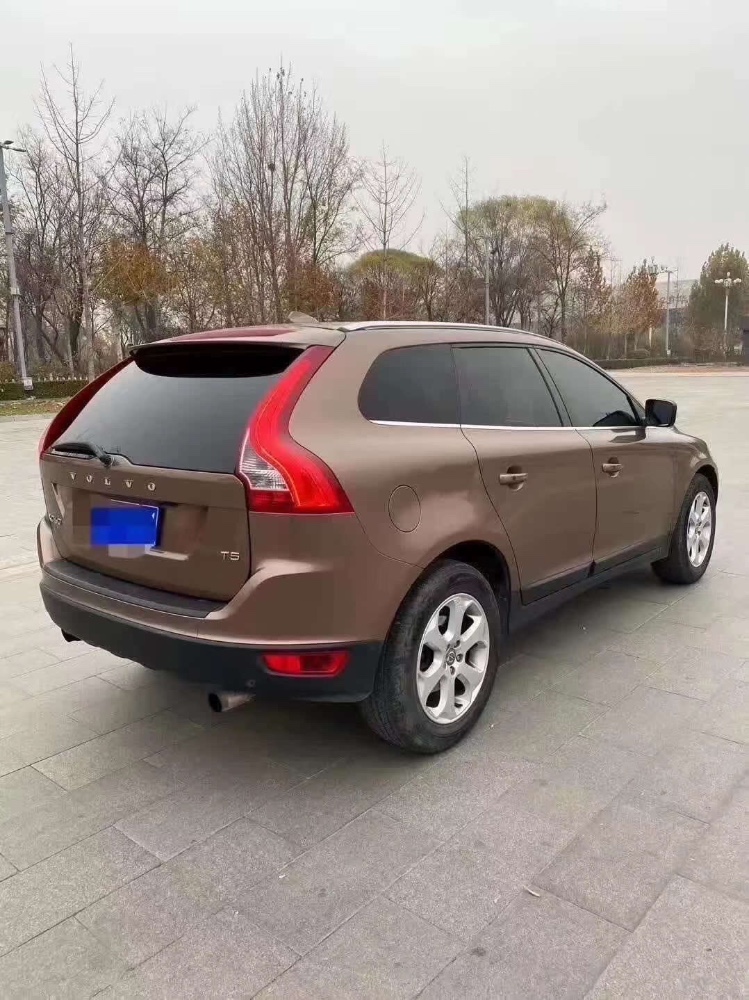 秦皇島13年沃爾沃XC605