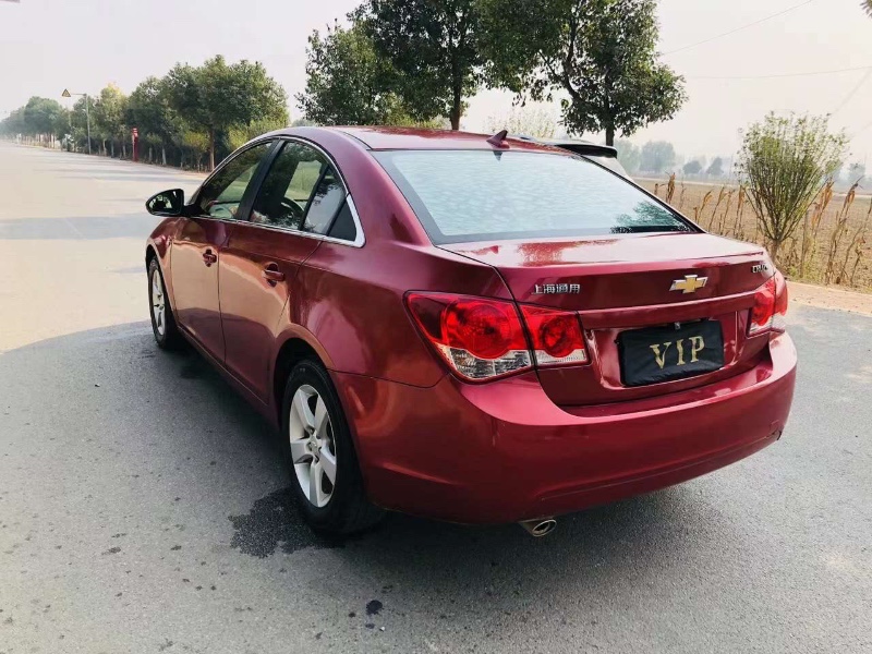 郑州13年雪佛兰科鲁兹5