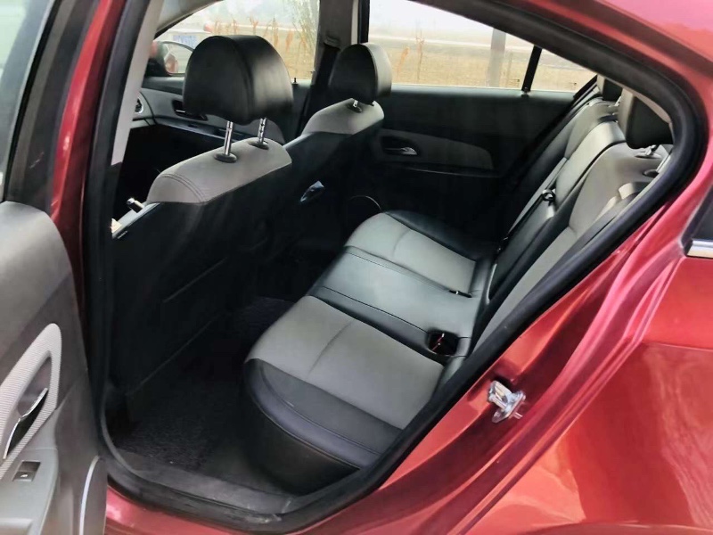 郑州13年雪佛兰科鲁兹4