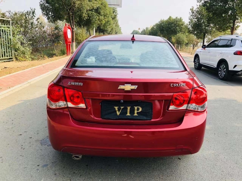 郑州13年雪佛兰科鲁兹7