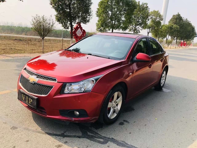 郑州13年雪佛兰科鲁兹1