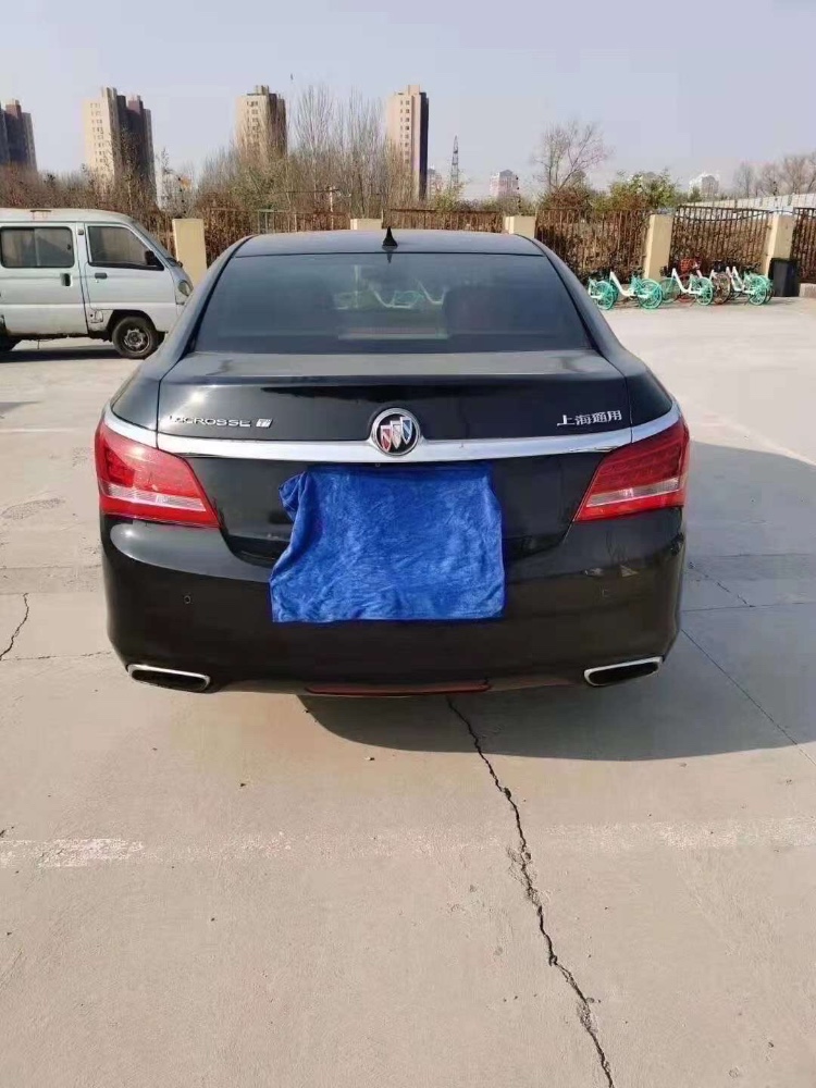 邢台14年别克君越3