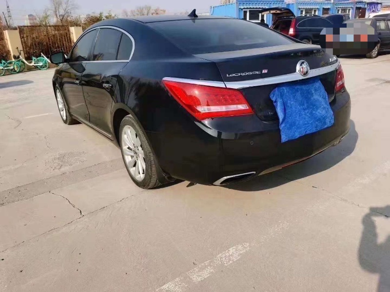 邢台14年别克君越4