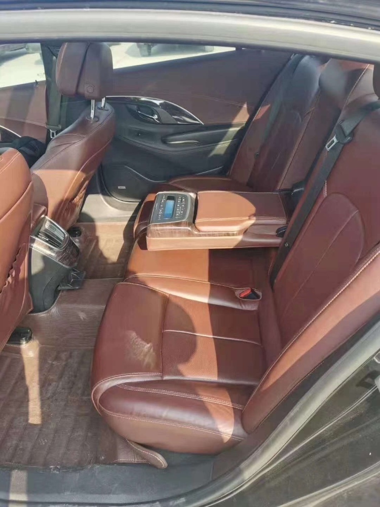 邢台14年别克君越1