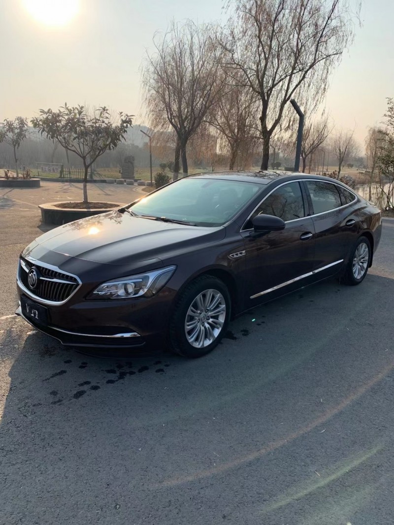 徐州17年别克君越2