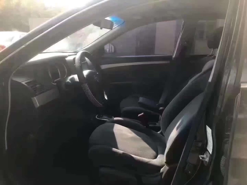 保定18年日产轩逸5