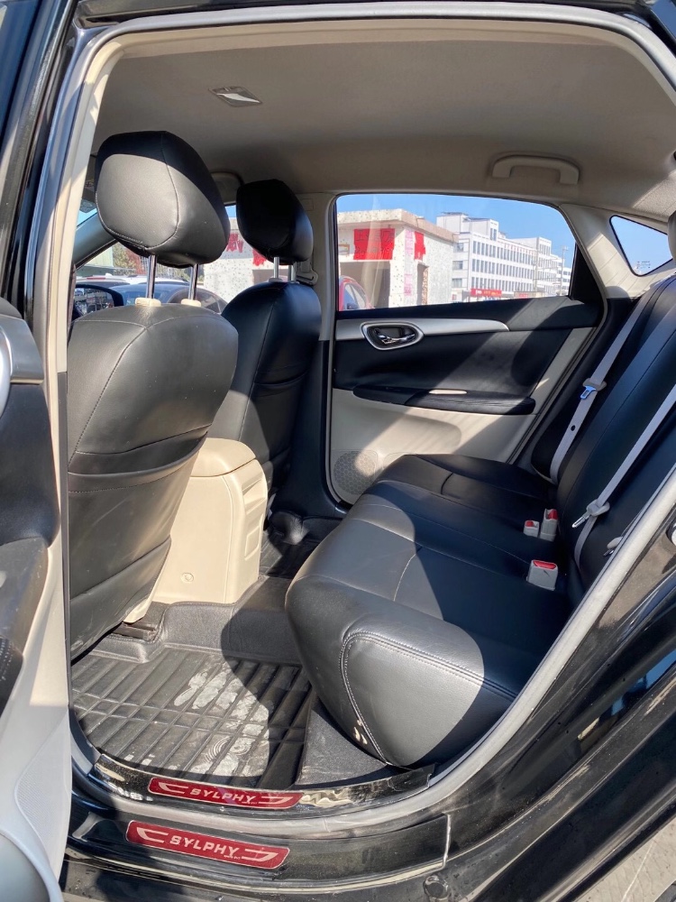 广州18年日产轩逸1