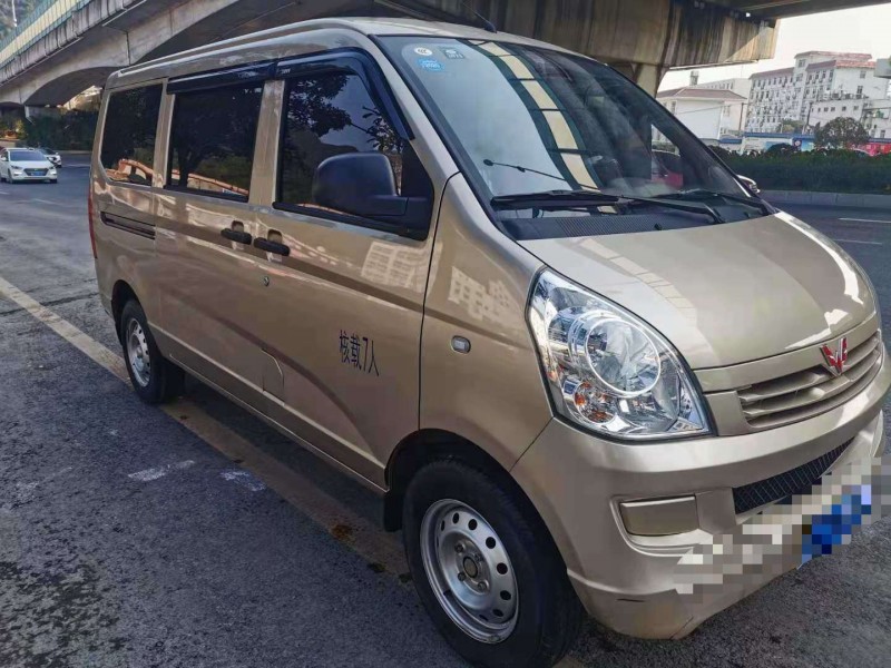 遵義19年五菱汽車五菱榮光7