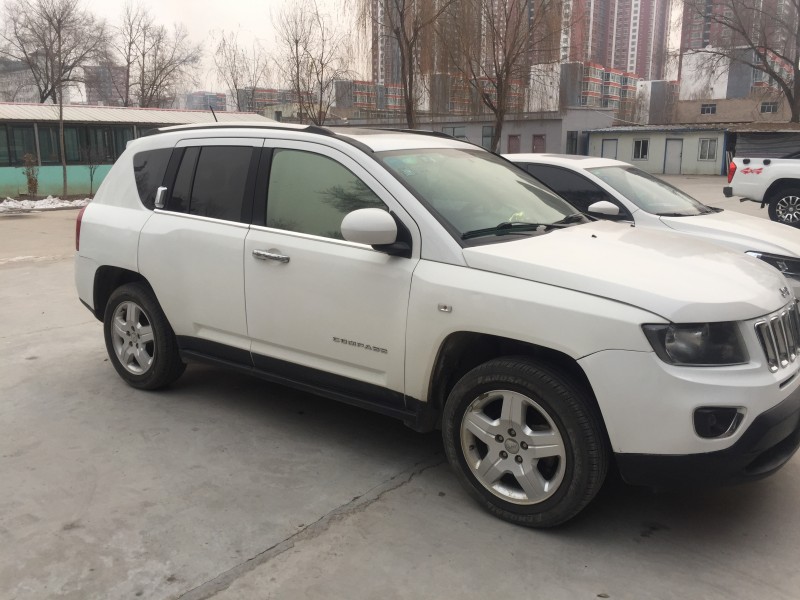 西寧14年Jeep指南者5