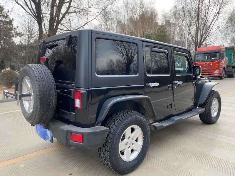忻州13年Jeep牧馬人1