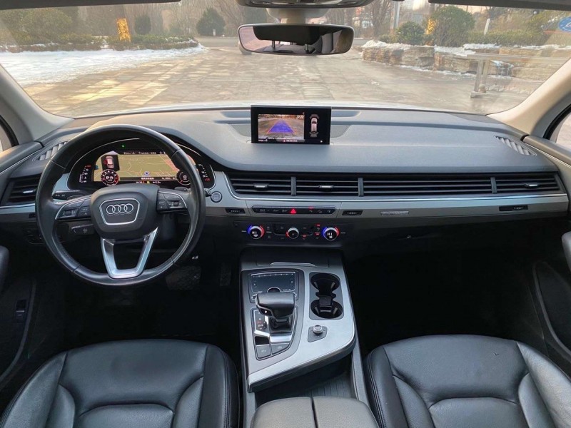 青岛17年奥迪Q73