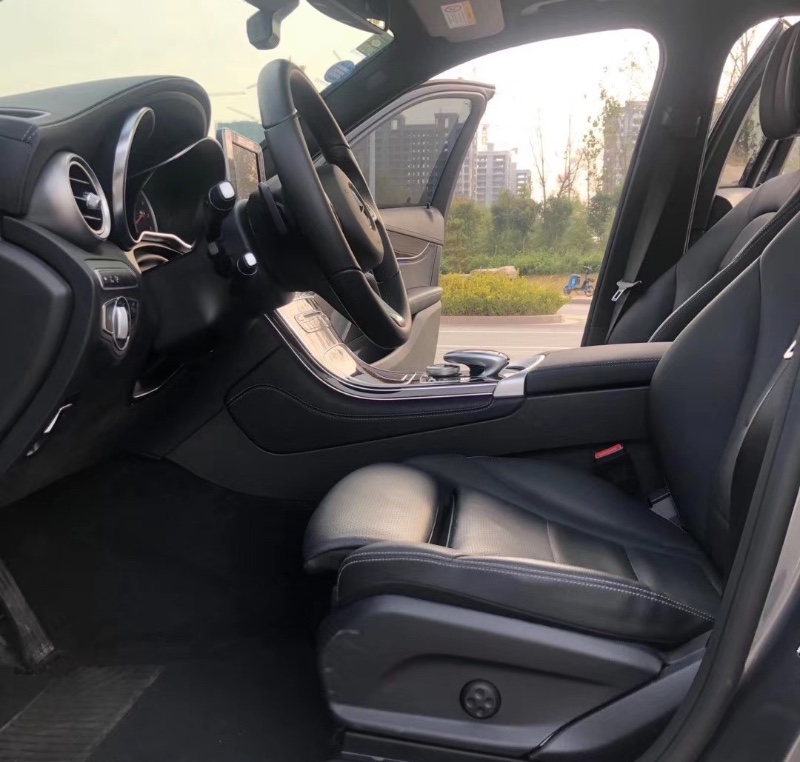 潍坊19年奔驰GLC2