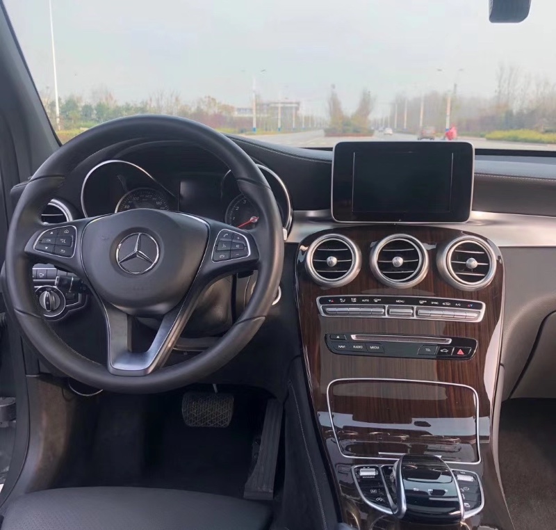 潍坊19年奔驰GLC1