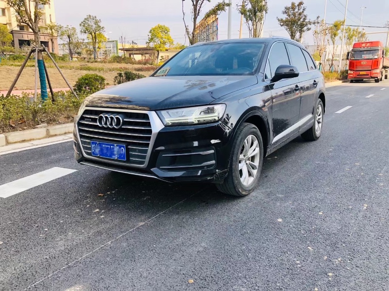 蕪湖18年奧迪Q77