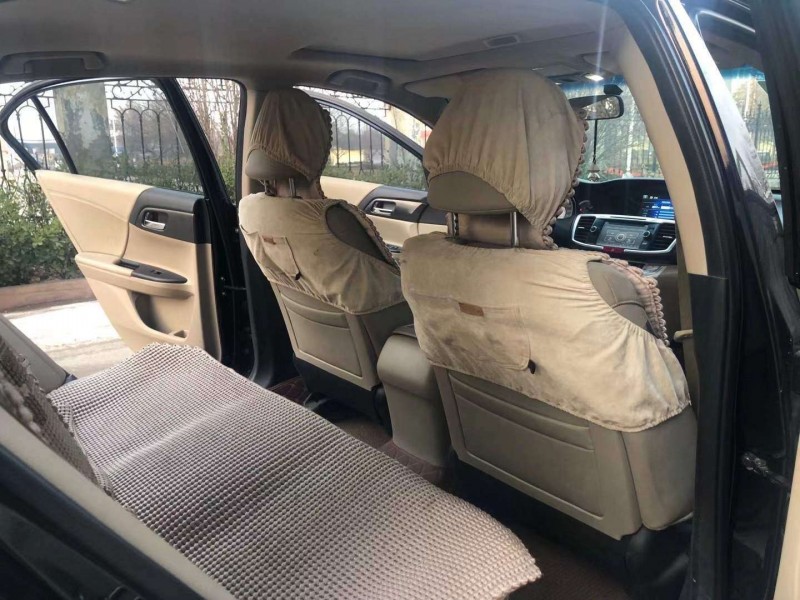 济宁14年本田雅阁7