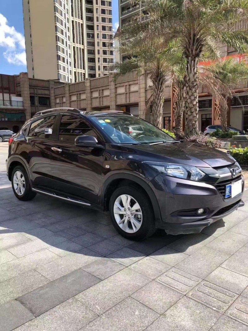 佛山16年本田缤智3