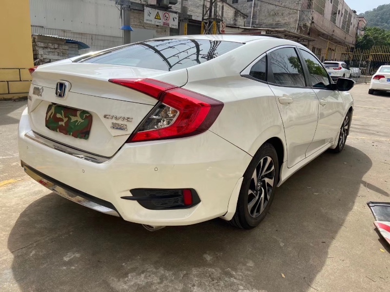 佛山16年本田思域1