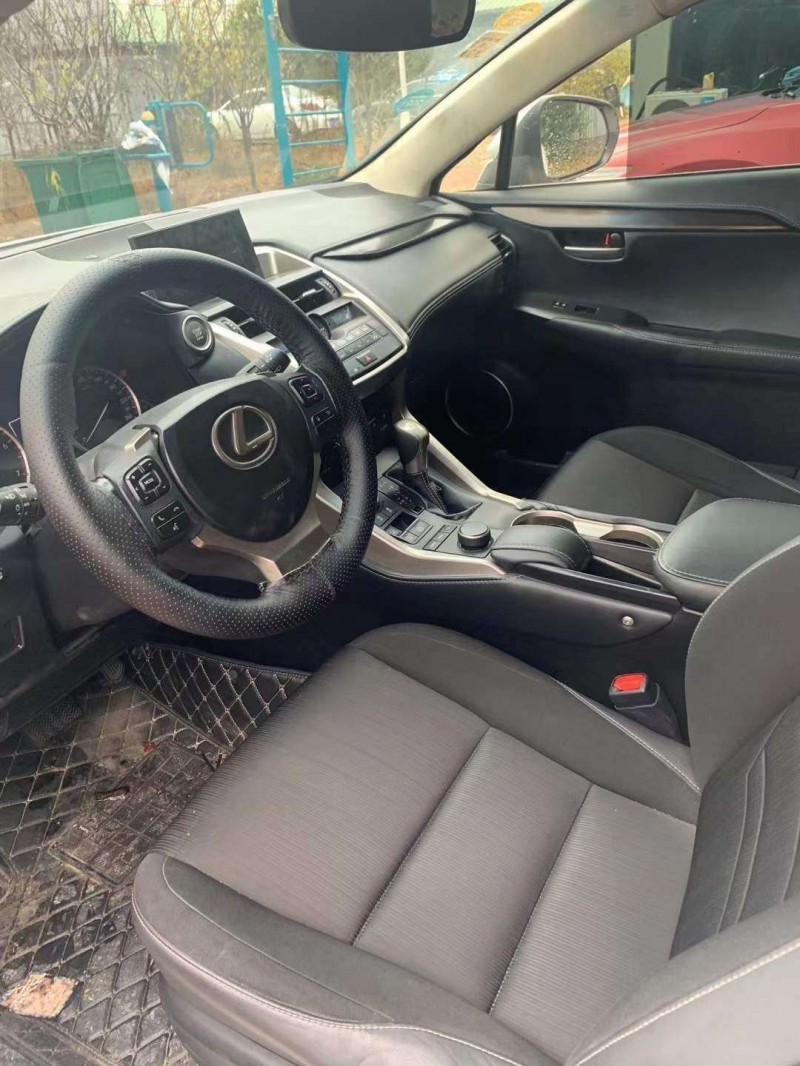 潍坊16年雷克萨斯NX5
