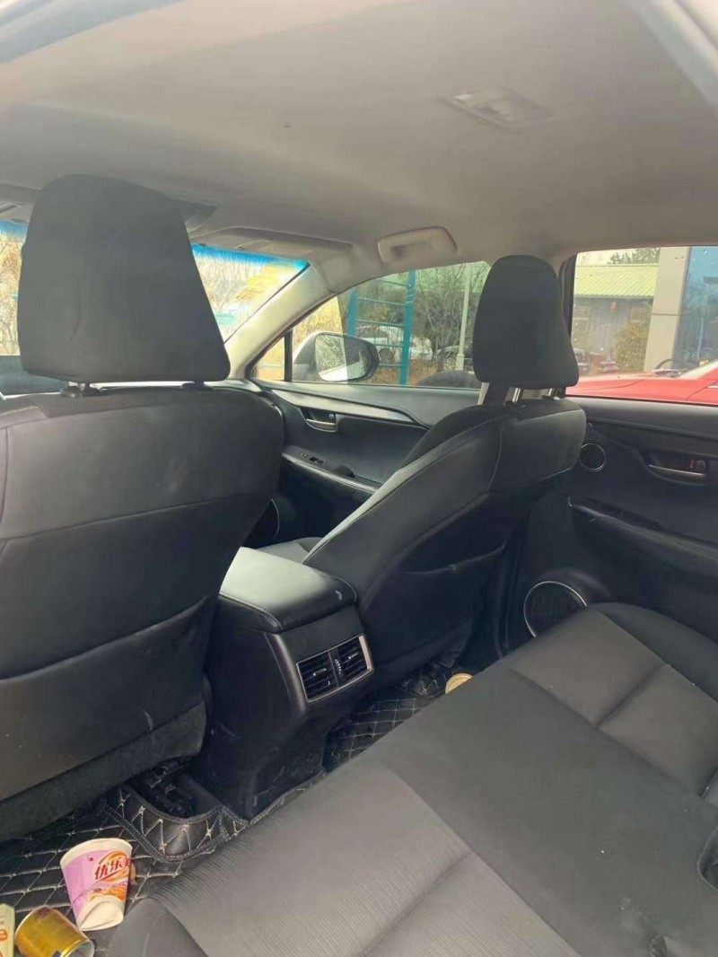 潍坊16年雷克萨斯NX4