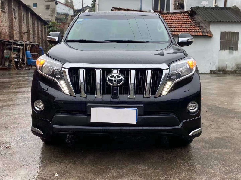 北京16年丰田普拉多9