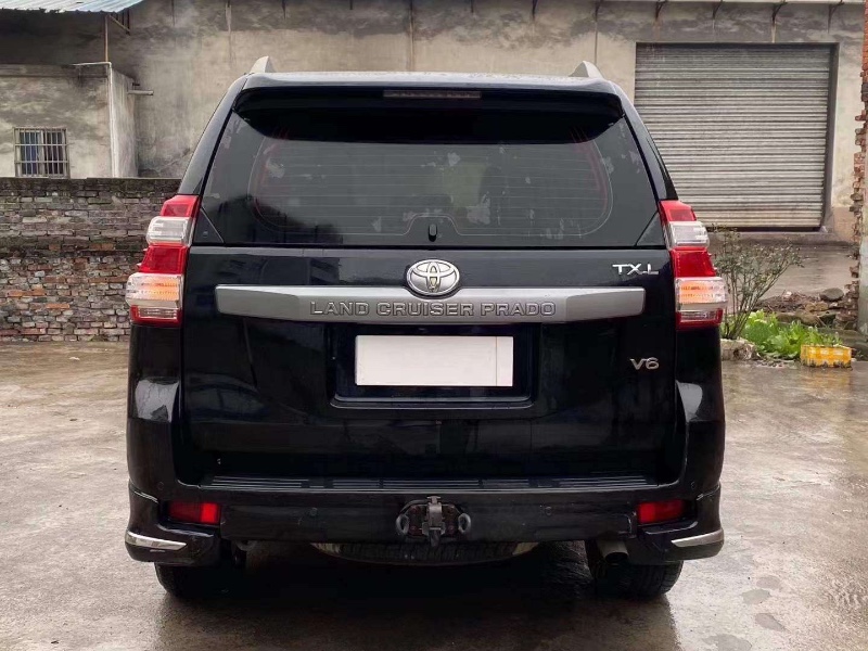 北京16年丰田普拉多7