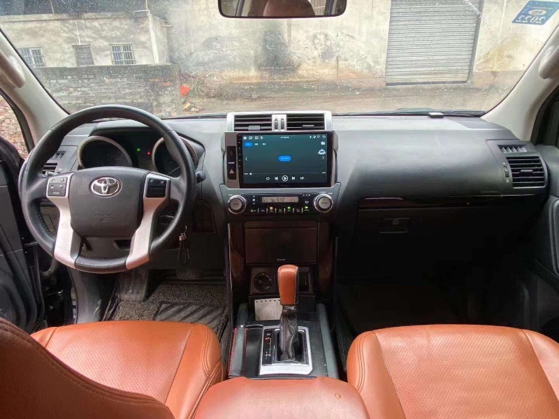 北京16年丰田普拉多1