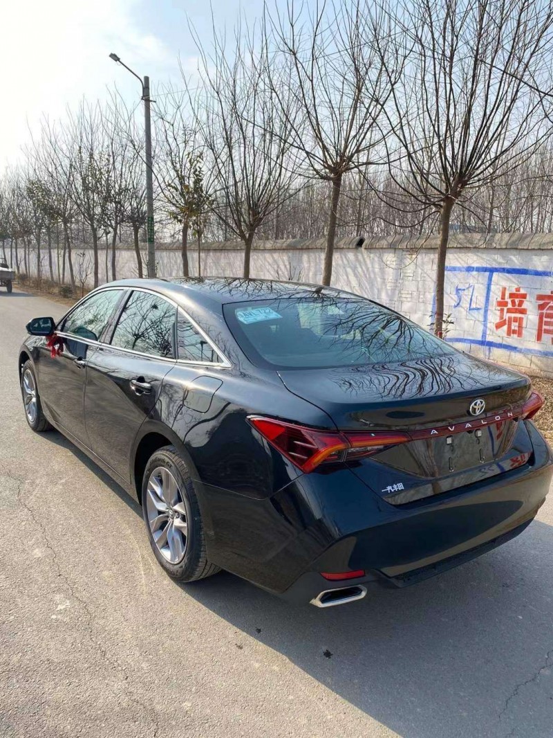 潍坊20年丰田亚洲龙8