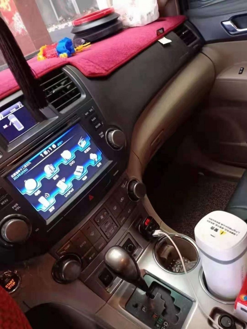 成都14年丰田汉兰达3