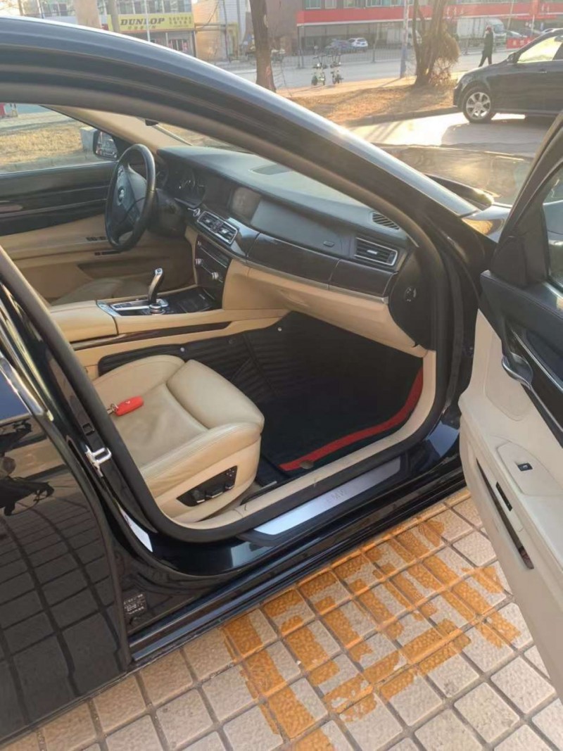 潍坊09年宝马7系2