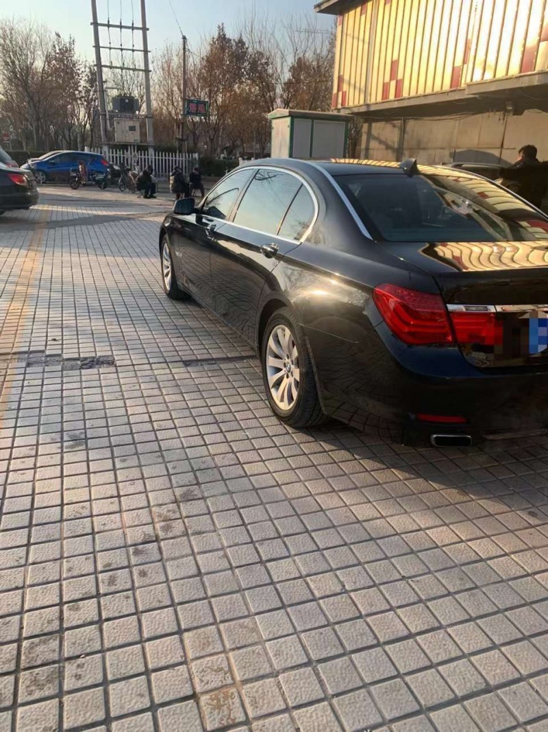 潍坊09年宝马7系1