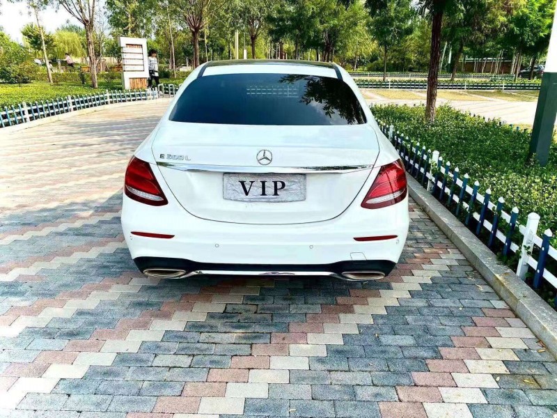 保定17年奔驰E5
