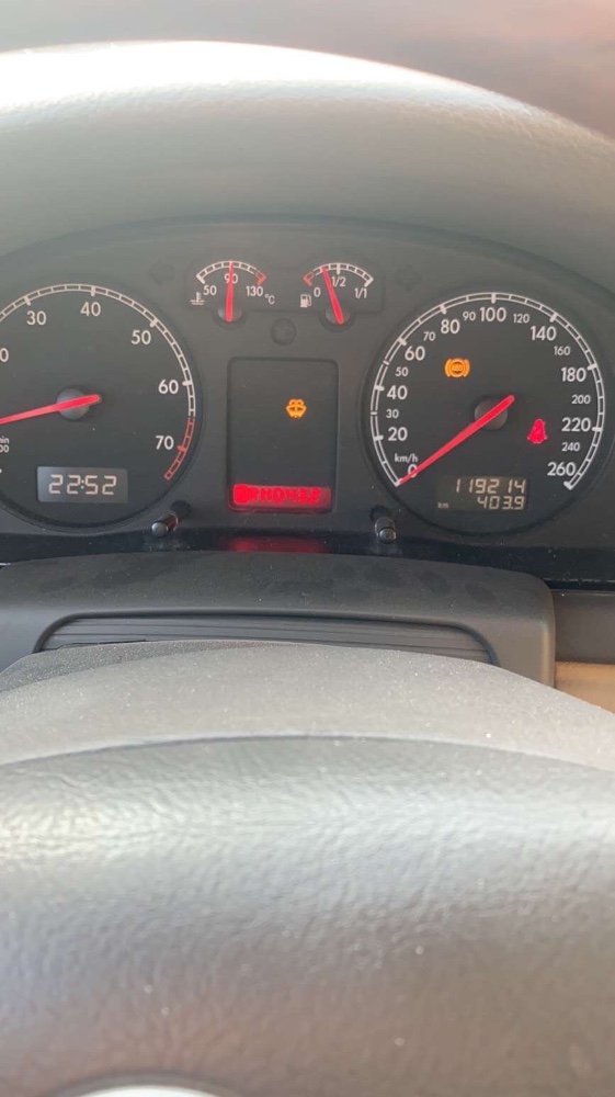 青岛09年大众帕萨特1