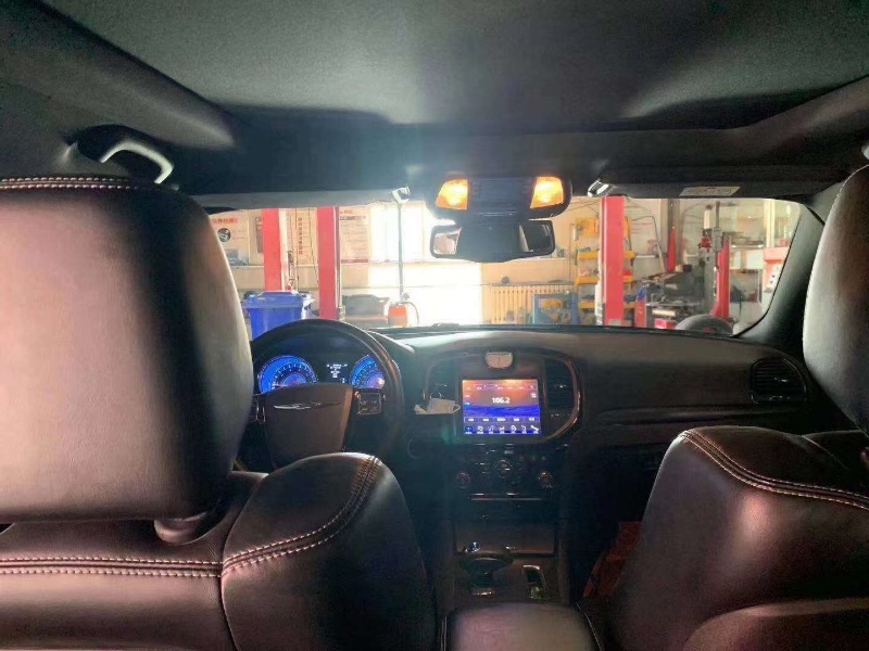 石家莊14年克萊斯勒300S2