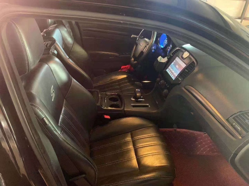石家莊14年克萊斯勒300S6