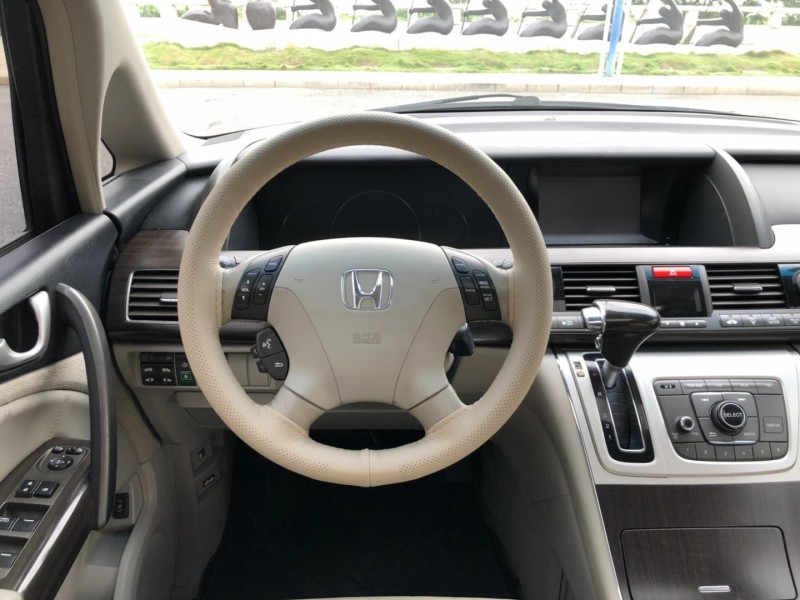 佛山14年本田艾力绅7