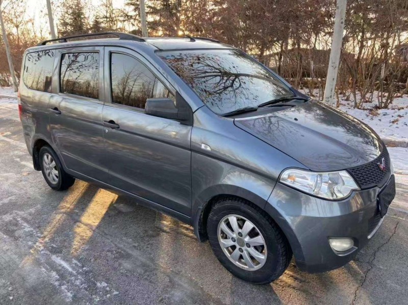 金華14年五菱汽車五菱宏光3