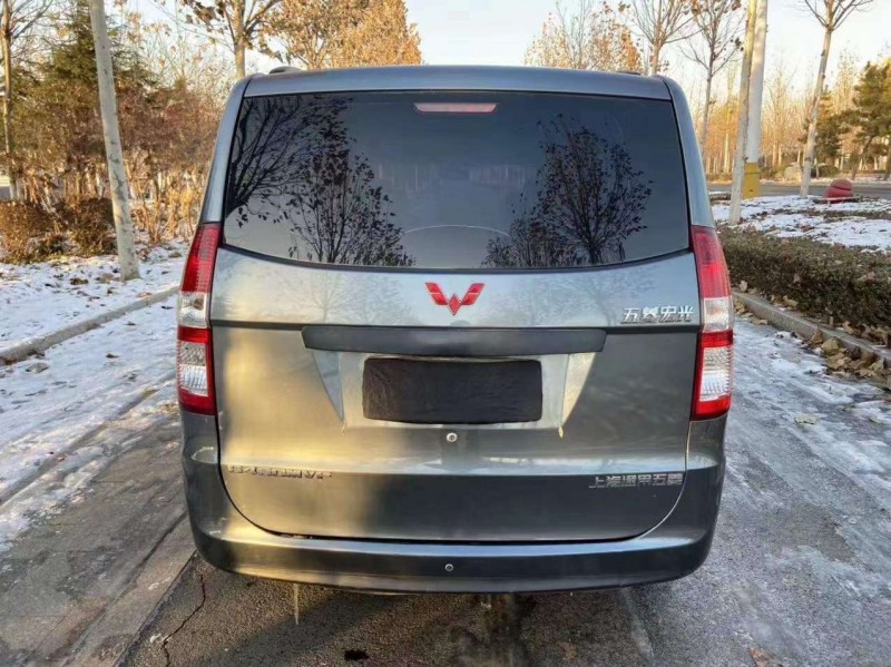 金華14年五菱汽車五菱宏光8
