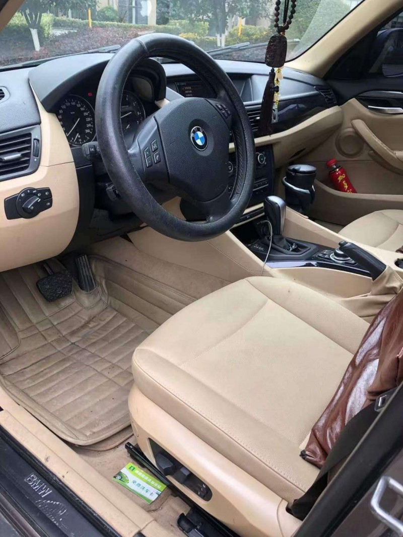 北京12年宝马X19