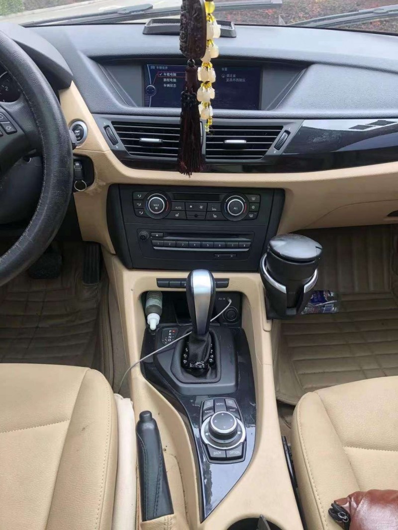 北京12年宝马X18