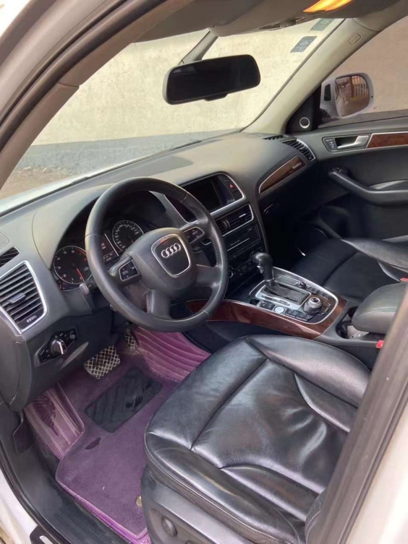 济宁13年奥迪Q57