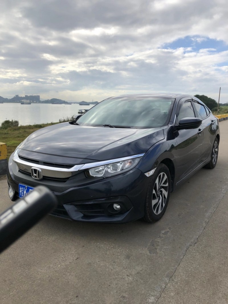 佛山17年本田思域2