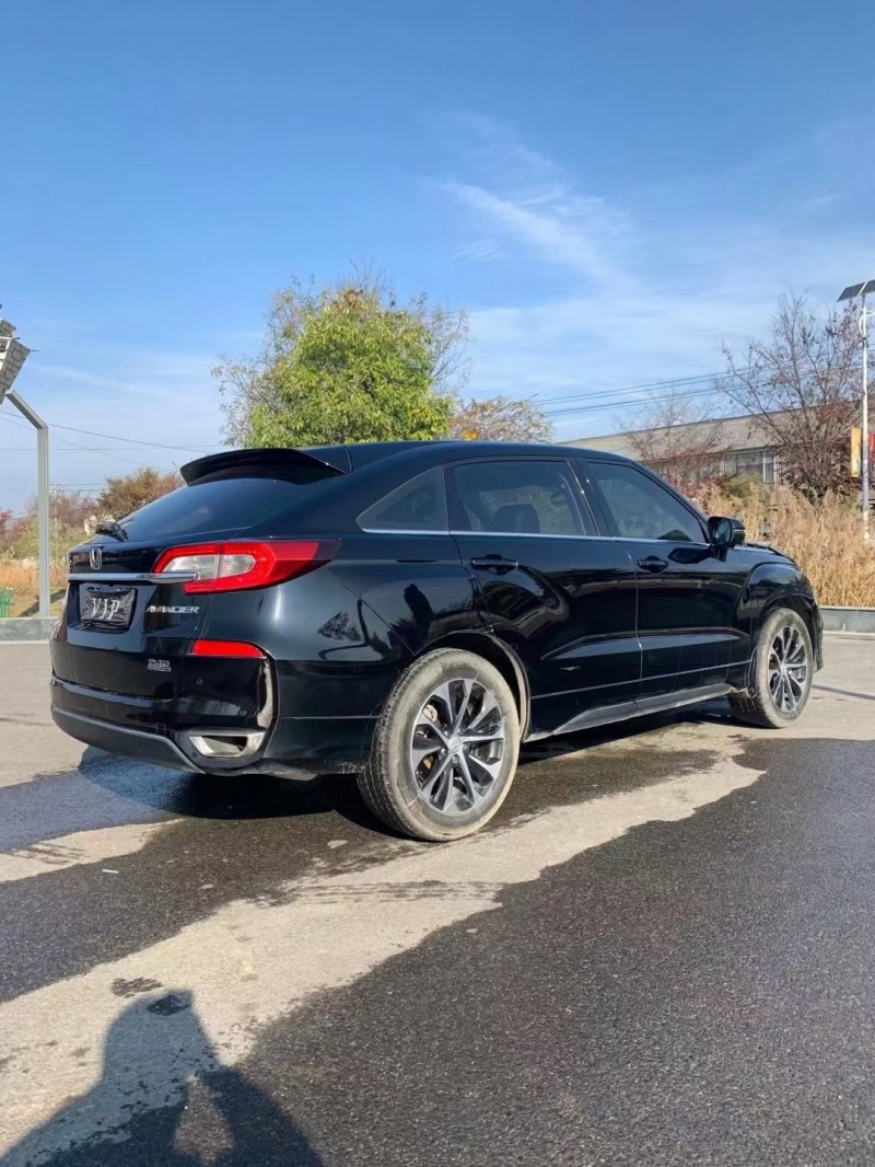徐州17年本田冠道4