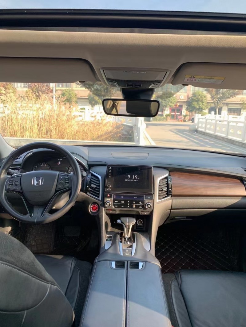 徐州17年本田冠道3