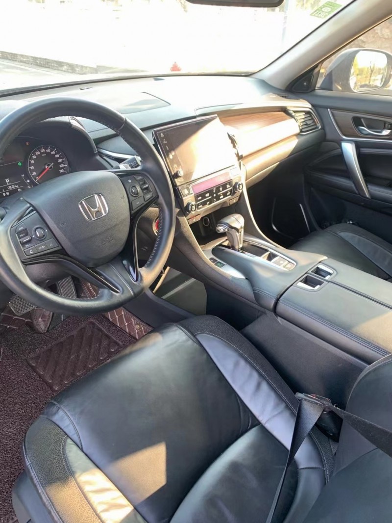 徐州17年本田冠道2