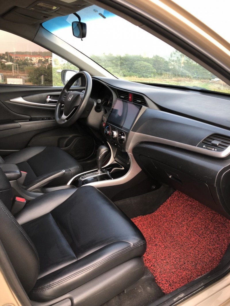 佛山16年本田凌派4