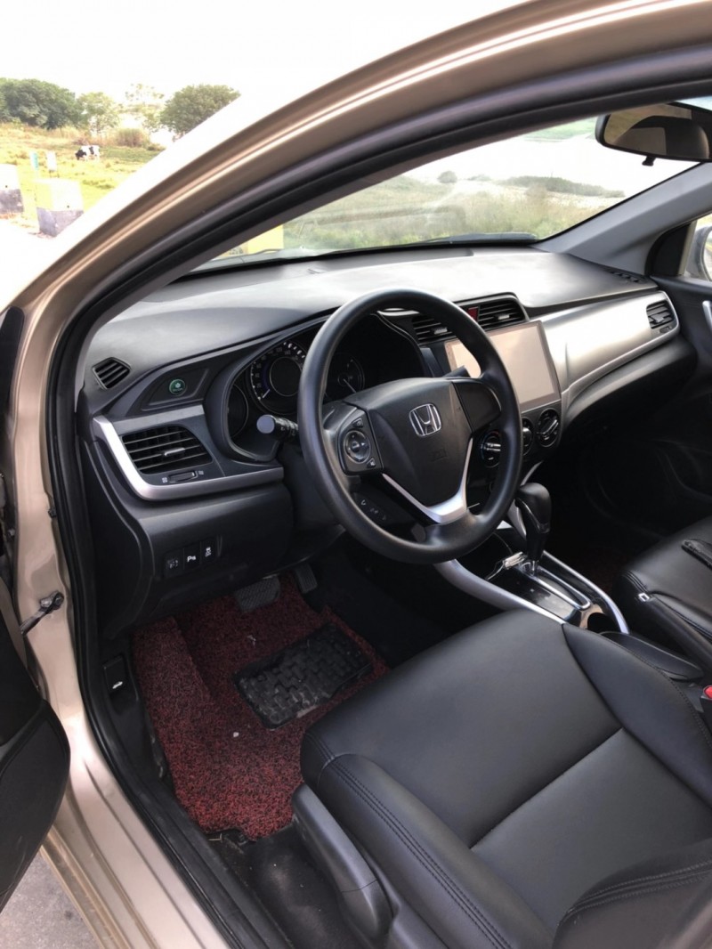 佛山16年本田凌派5