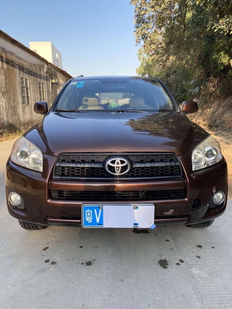 江门13年丰田RAV47