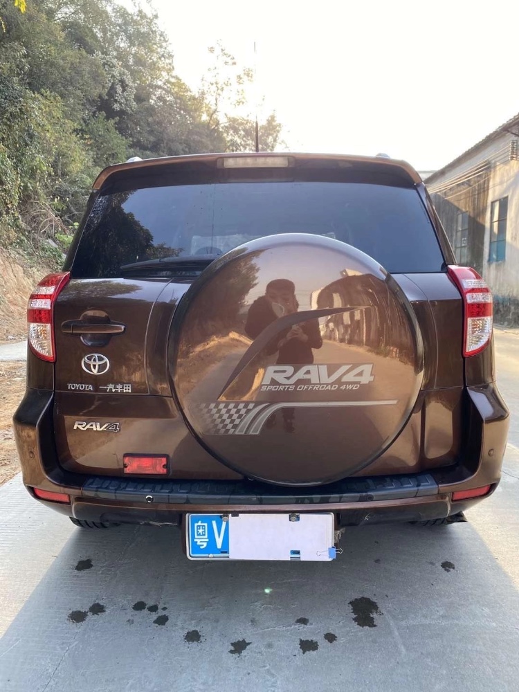江门13年丰田RAV41