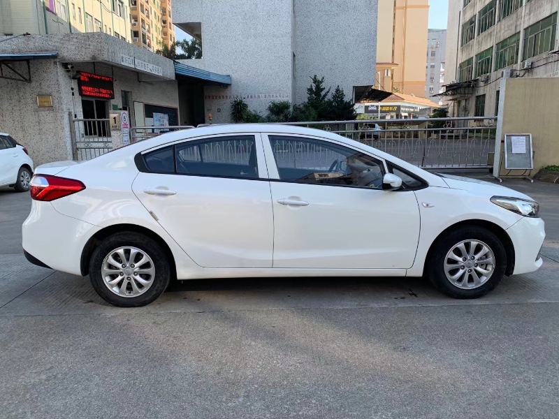 中山18年起亚K32